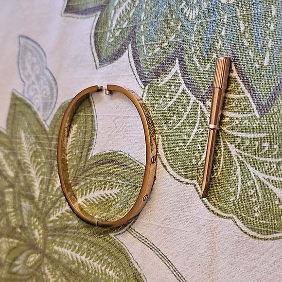 Bracelet 18k Rose Gold Filled Slim Model Version Screw Bangle Love - Picture 8 of 11